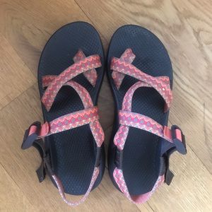 Women’s vibram chaco